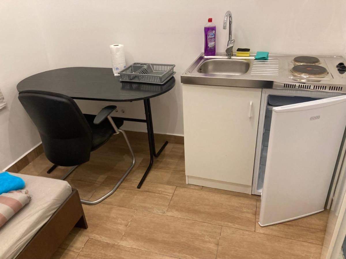 Roland Downtown - Keleti Apartament *